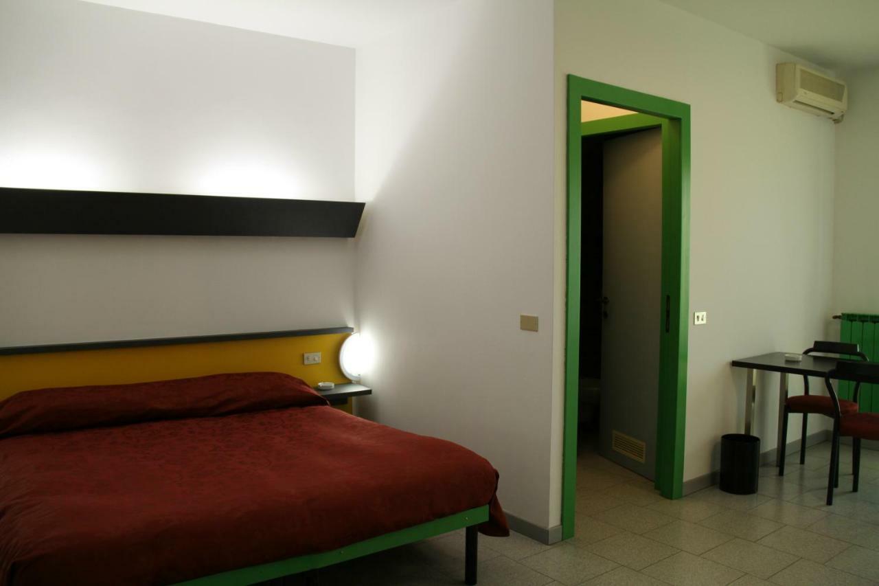 Albergo Nardini Lentate sul Seveso Eksteriør bilde