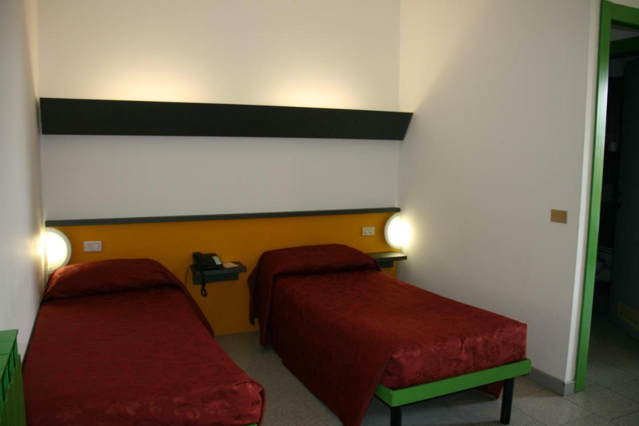 Albergo Nardini Lentate sul Seveso Eksteriør bilde